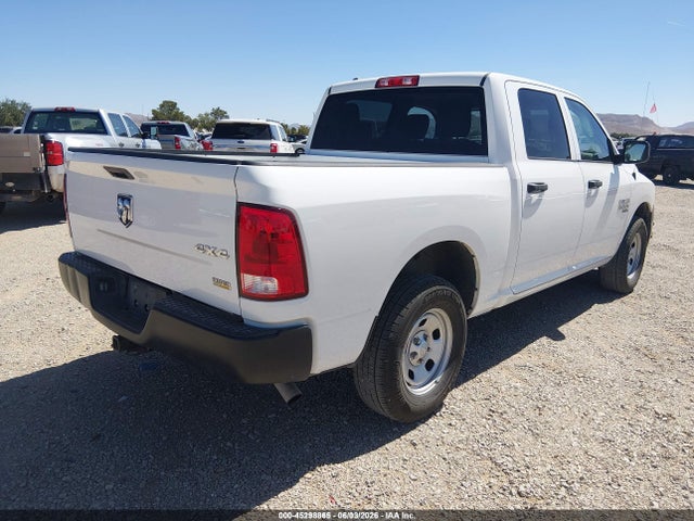 صورة 4 لـ 2019 RAM 1500 CLASSIC TRADESMAN 4X4 5'7 BOX