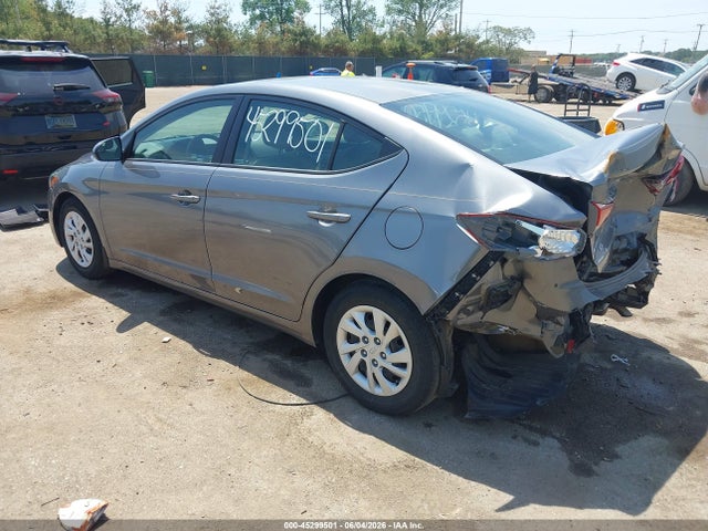 2018 Hyundai ELANTRA SE photo 3