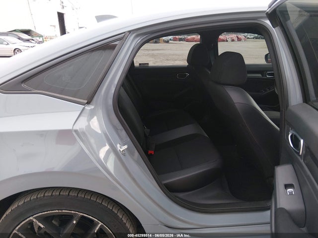 صورة 8 لـ 2023 Honda CIVIC SPORT