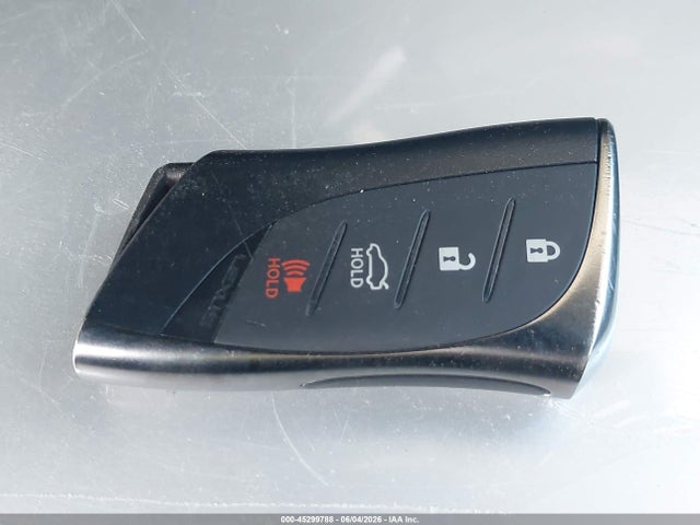 2025 Lexus ES 300H — миниатюра 11