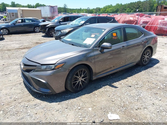 2021 Toyota CAMRY SE photo 2