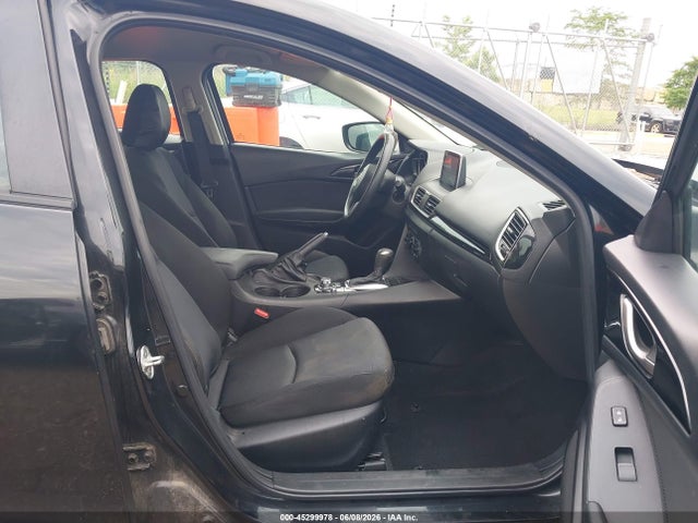 صورة 5 لـ 2015 Mazda MAZDA3 I SPORT