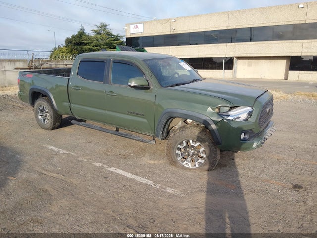 2022 Toyota TACOMA TRD OFF ROAD — фото 1