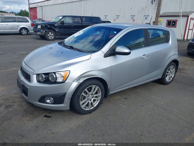 صورة 2 لـ 2016 Chevrolet SONIC LT AUTO
