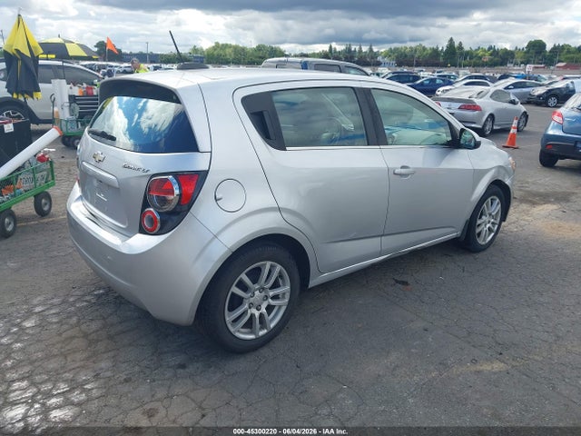 صورة 4 لـ 2016 Chevrolet SONIC LT AUTO