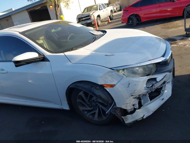 صورة مصغرة 17 لـ 2016 Honda CIVIC EX