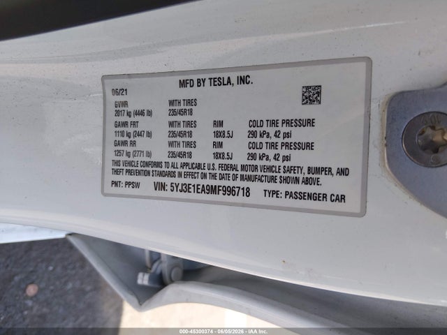 صورة 9 لـ 2021 Tesla MODEL 3 STANDARD RANGE PLUS REAR-WHEEL DRIVE