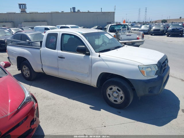 2015 Toyota TACOMA — миниатюра 13