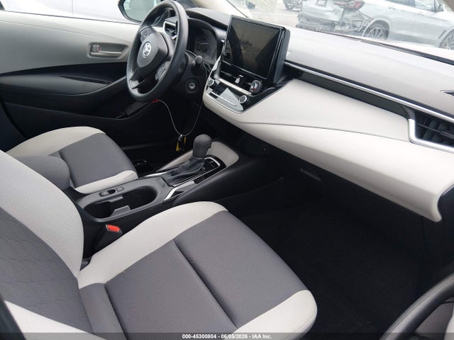 2024 Toyota COROLLA LE photo 5