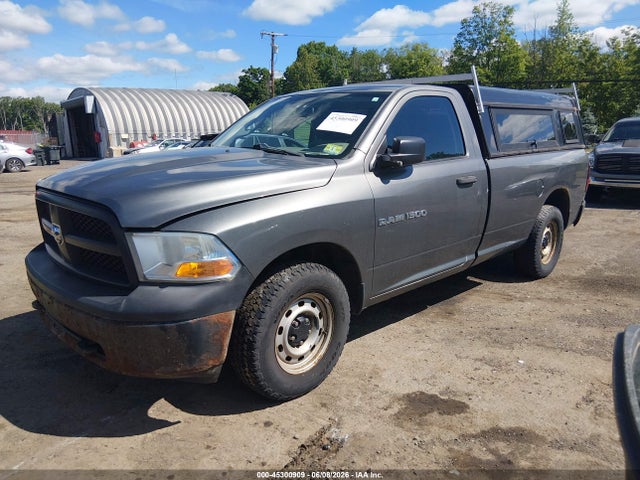 2012 RAM 1500 ST 照片 2