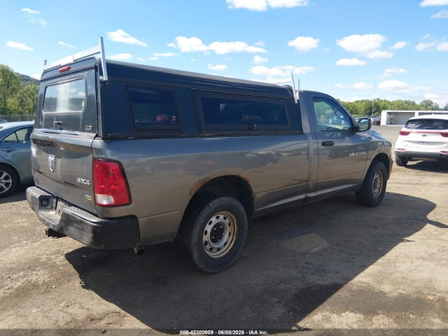 2012 RAM 1500 ST 照片 4
