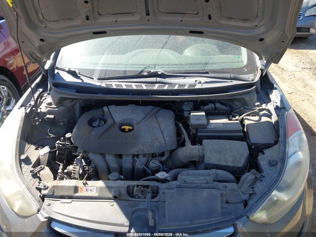 2013 Hyundai ELANTRA GLS 照片 10