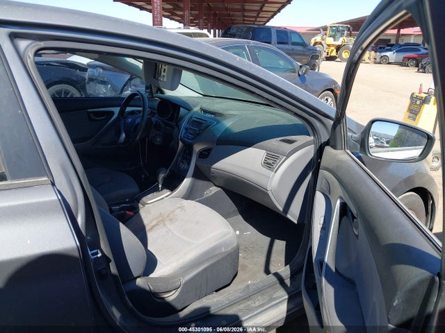 2013 Hyundai ELANTRA GLS 照片 5