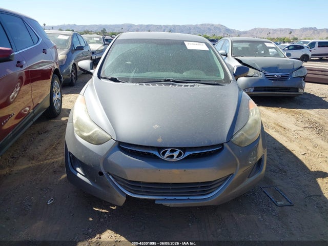 2013 Hyundai ELANTRA GLS 照片 6
