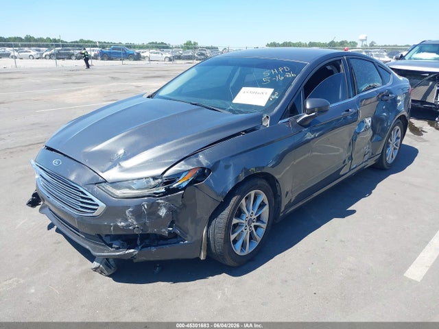 صورة 2 لـ 2017 FORD FUSION SE