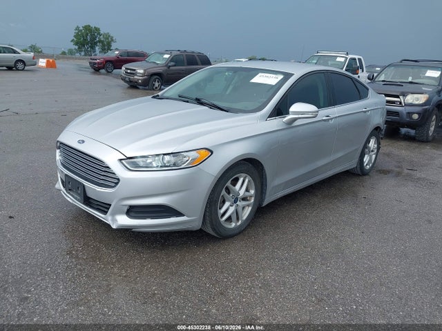 2016 FORD FUSION SE 照片 2