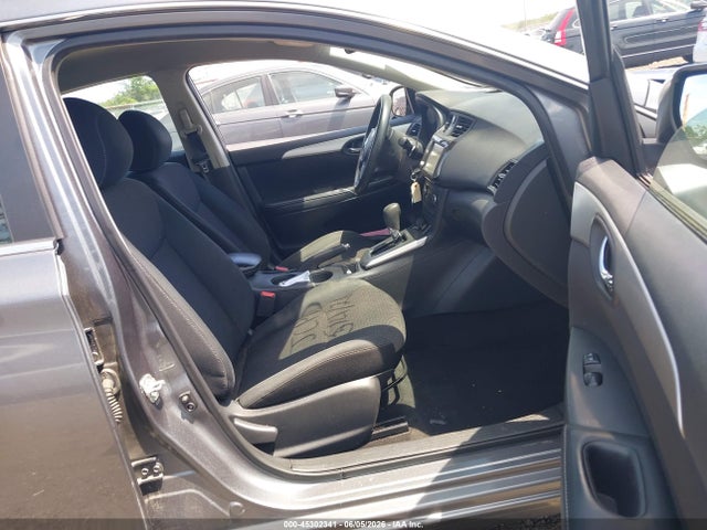 2019 Nissan SENTRA S 照片 5