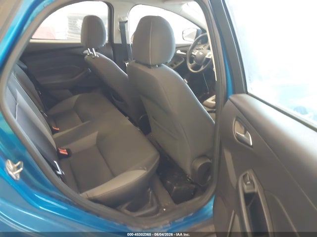 2014 FORD FOCUS SE 照片 8