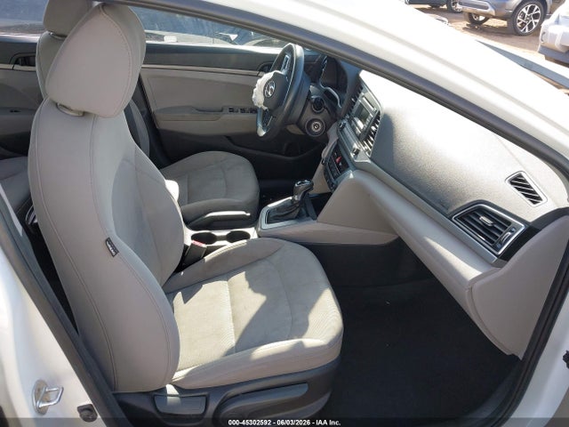 2017 Hyundai ELANTRA SE — фото 5