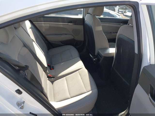 2017 Hyundai ELANTRA SE — фото 8