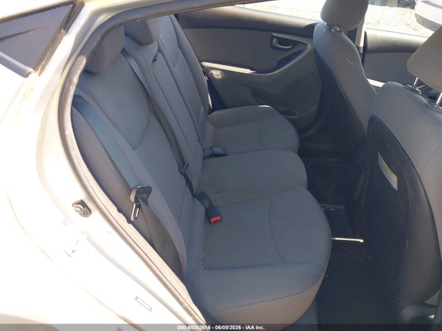 2016 Hyundai ELANTRA SE 照片 8