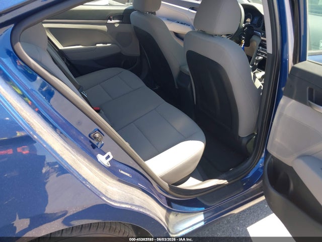 2020 Hyundai ELANTRA SE 照片 8
