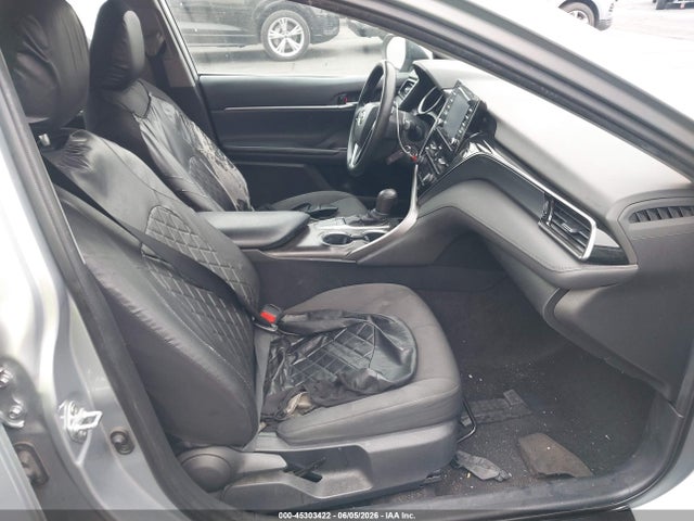صورة 5 لـ 2023 Toyota CAMRY LE