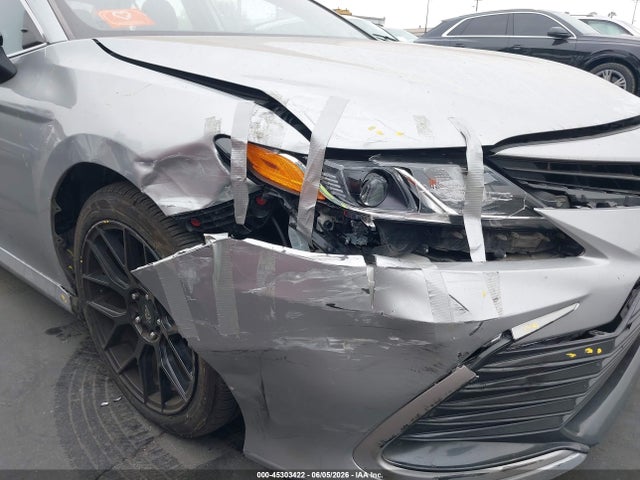 صورة 6 لـ 2023 Toyota CAMRY LE