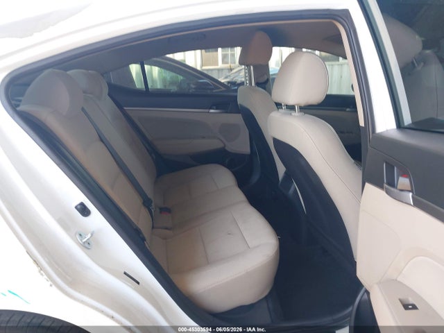 2017 Hyundai ELANTRA SE 照片 8
