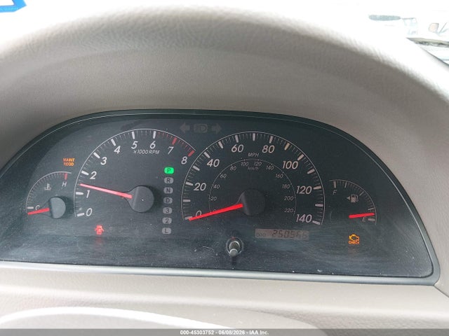 2005 Toyota CAMRY LE photo 7