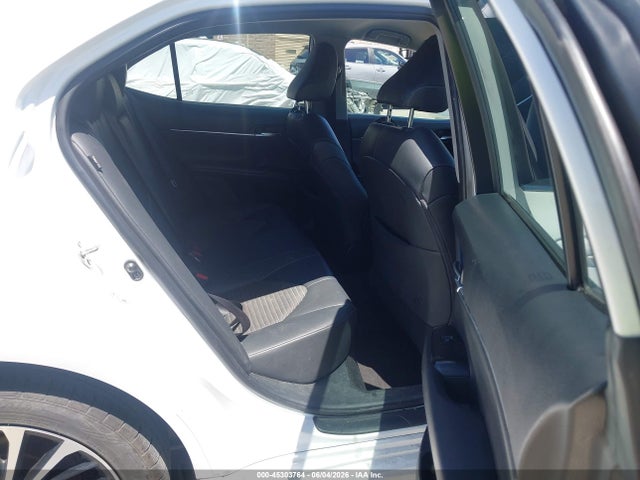 2018 Toyota CAMRY SE photo 8