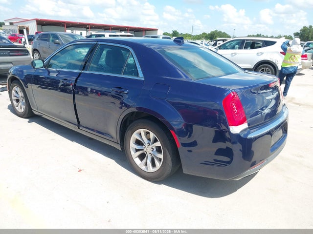 صورة 3 لـ 2016 Chrysler 300 LIMITED