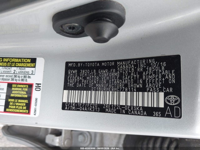 2017 Toyota COROLLA SE photo 9