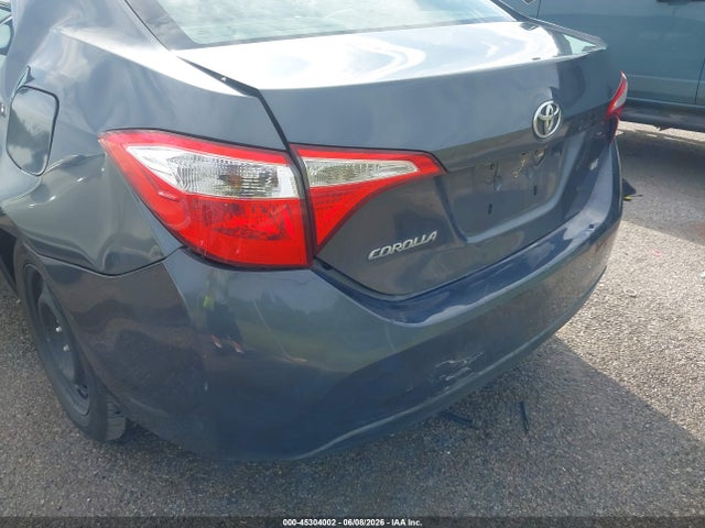 2016 Toyota COROLLA LE photo 6