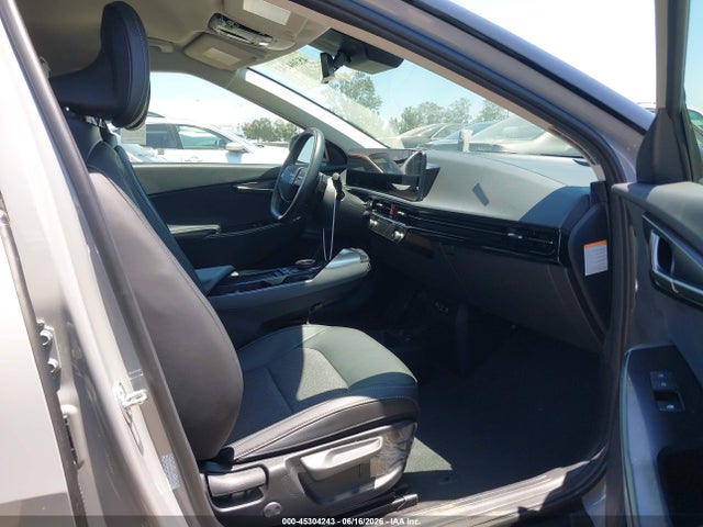 2025 KIA EV6 LIGHT LONG RANGE RWD 5