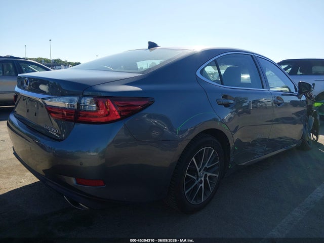 صورة 4 لـ 2017 Lexus ES 350