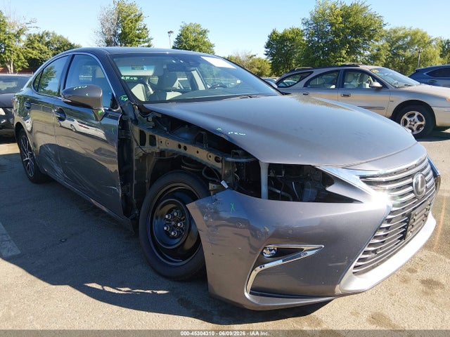 صورة 6 لـ 2017 Lexus ES 350