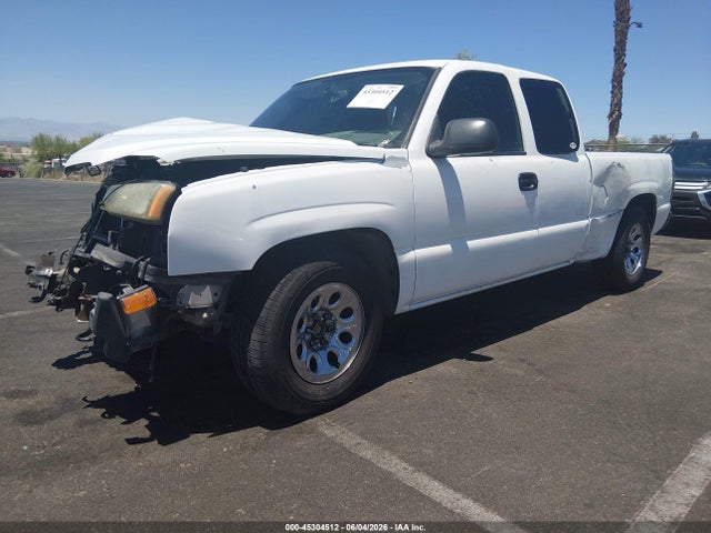 2004 Chevrolet SILVERADO 1500 LS 照片 2