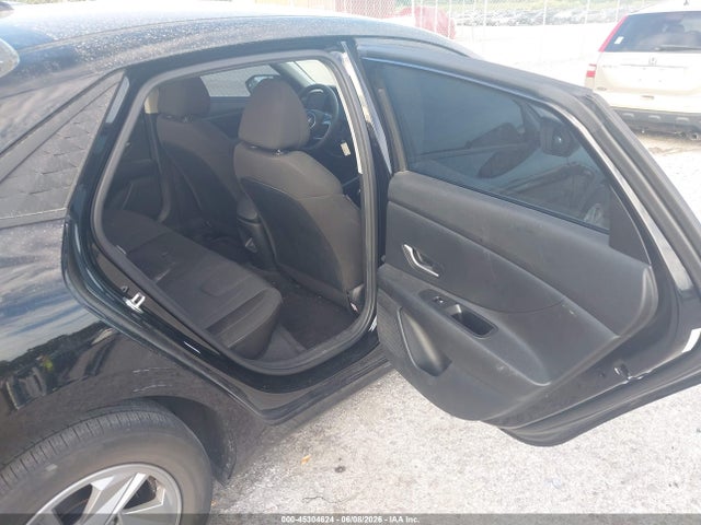 2024 Hyundai ELANTRA SE 照片 8