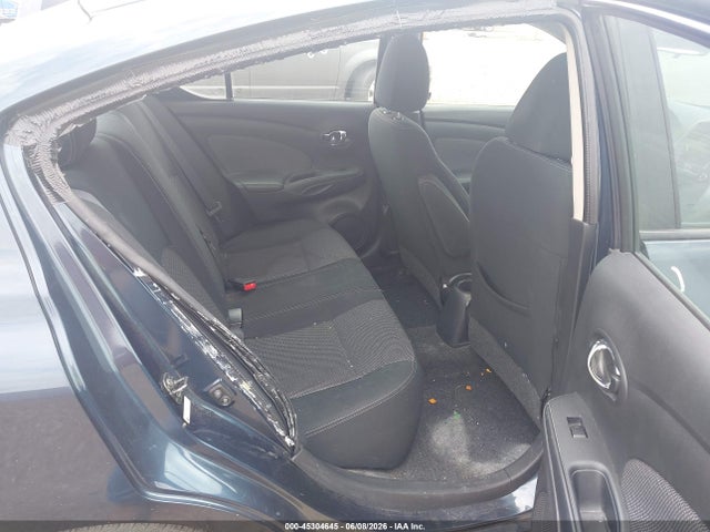 2015 Nissan VERSA 1.6 SV 照片 8