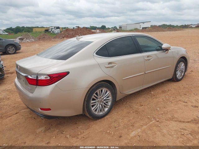 2014 Lexus ES 350 — фото 4