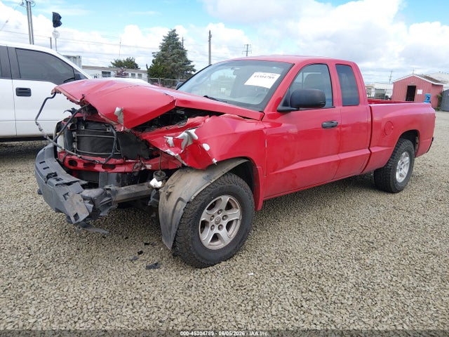 2005 Dodge DAKOTA SLT photo 2