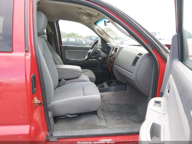 2005 Dodge DAKOTA SLT photo 5