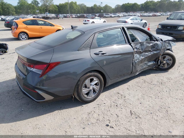 2024 Hyundai ELANTRA SE 照片 4