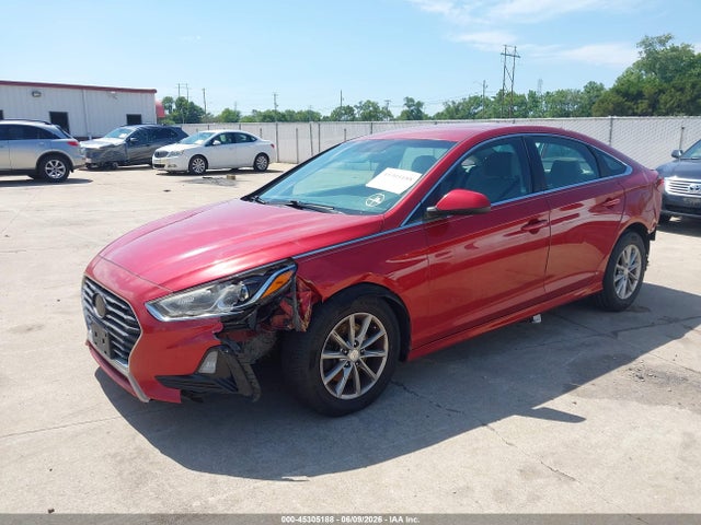 2018 Hyundai SONATA SE photo 2