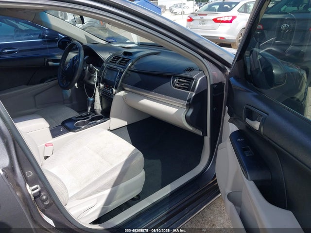 2014 Toyota CAMRY LE photo 5