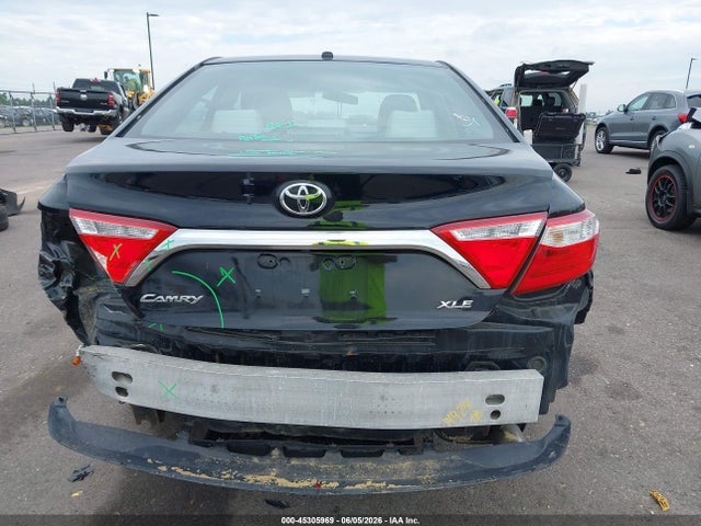 2017 Toyota CAMRY XLE photo 6