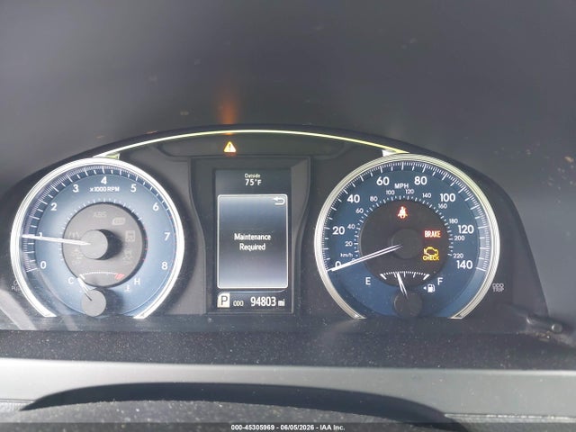 2017 Toyota CAMRY XLE photo 7