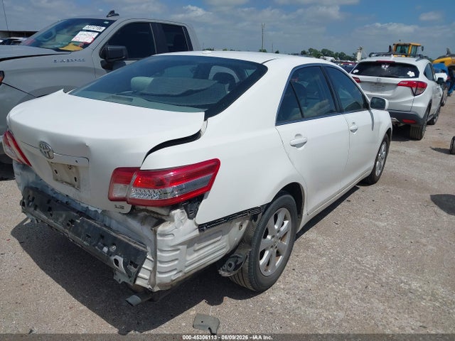 صورة 4 لـ 2011 Toyota CAMRY LE