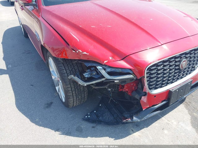 2022 Jaguar XF R-DYNAMIC SE P300 AWD AUTOMATIC — фото 6